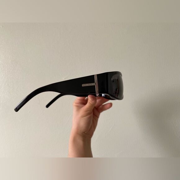 Y2K Black Gucci Sunglasses - Picture 8 of 12